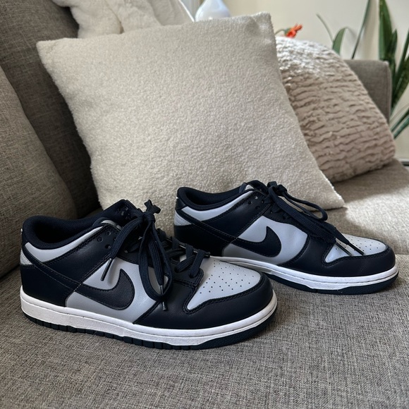 Nike Dunk Low Georgetown - Picture 3 of 9